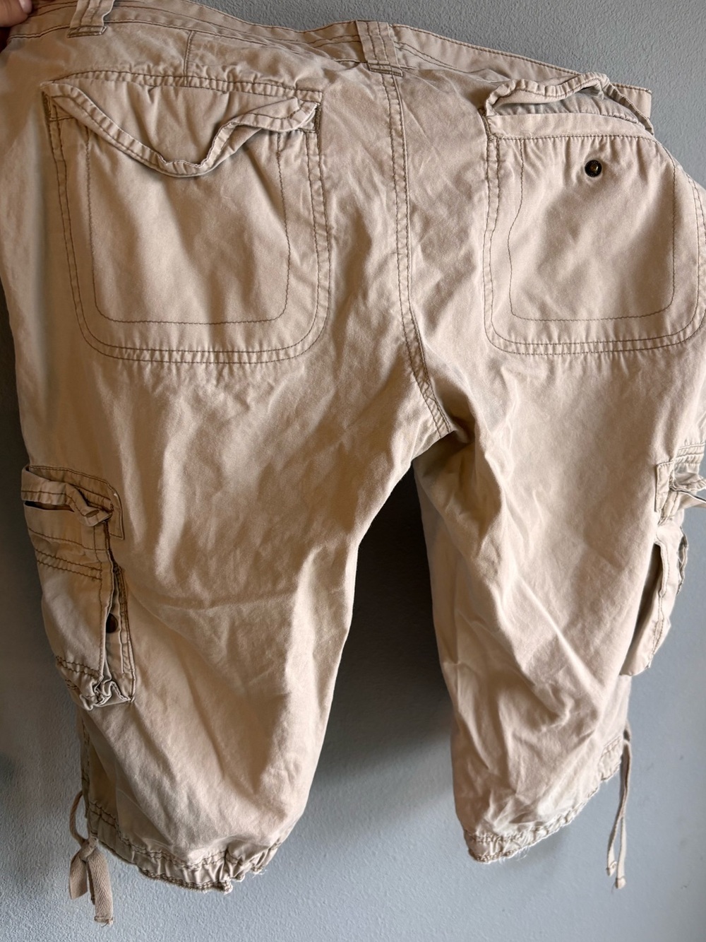 Aeropostale Khaki Cargo Capri Pants Size 7/8 Tan Utility Y2K - Picture 6 of 9